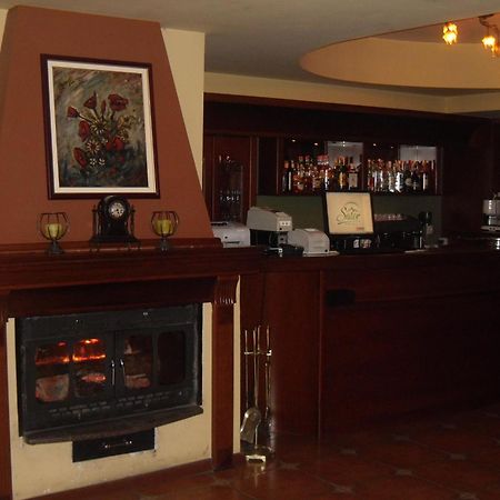 Hotel Sator Битола Ресторан фото