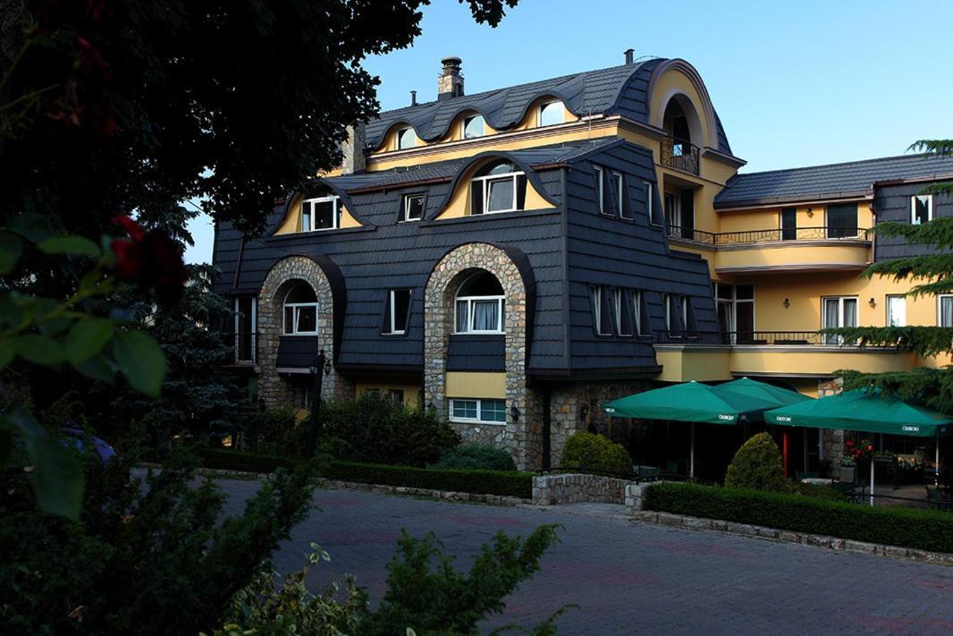 Hotel Sator Битола Экстерьер фото